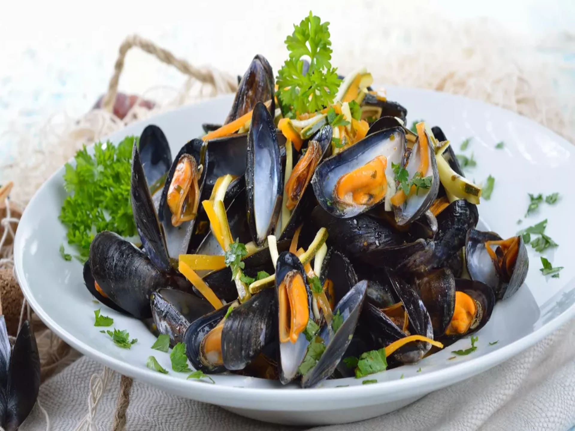 Manger des moules de bouchot en Normandie