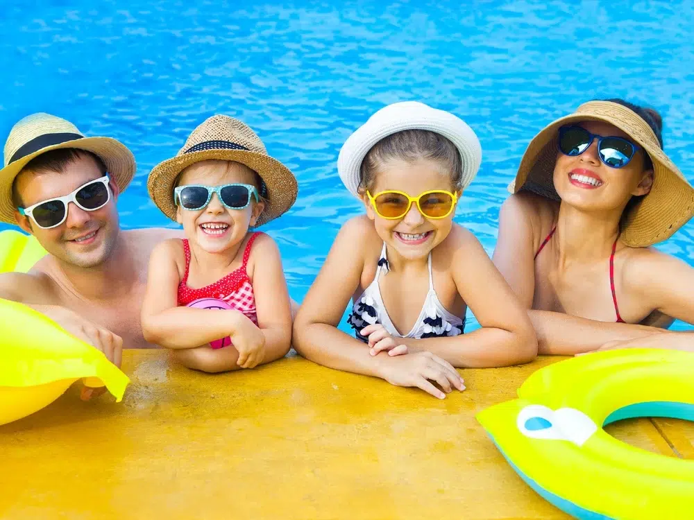 jeux piscine en famille